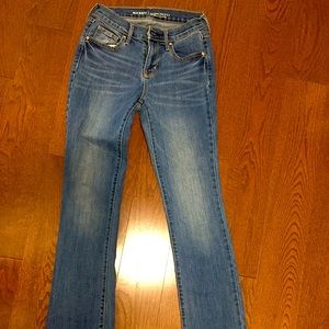 Old navy mid-rise jeans size 0